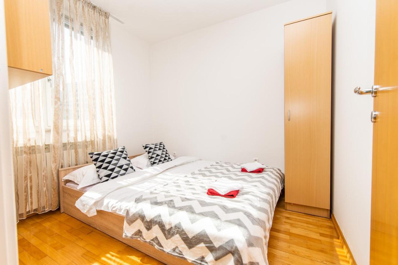 Modern 2Bdr Apartment In The Center- Free Parking Сараево Екстериор снимка