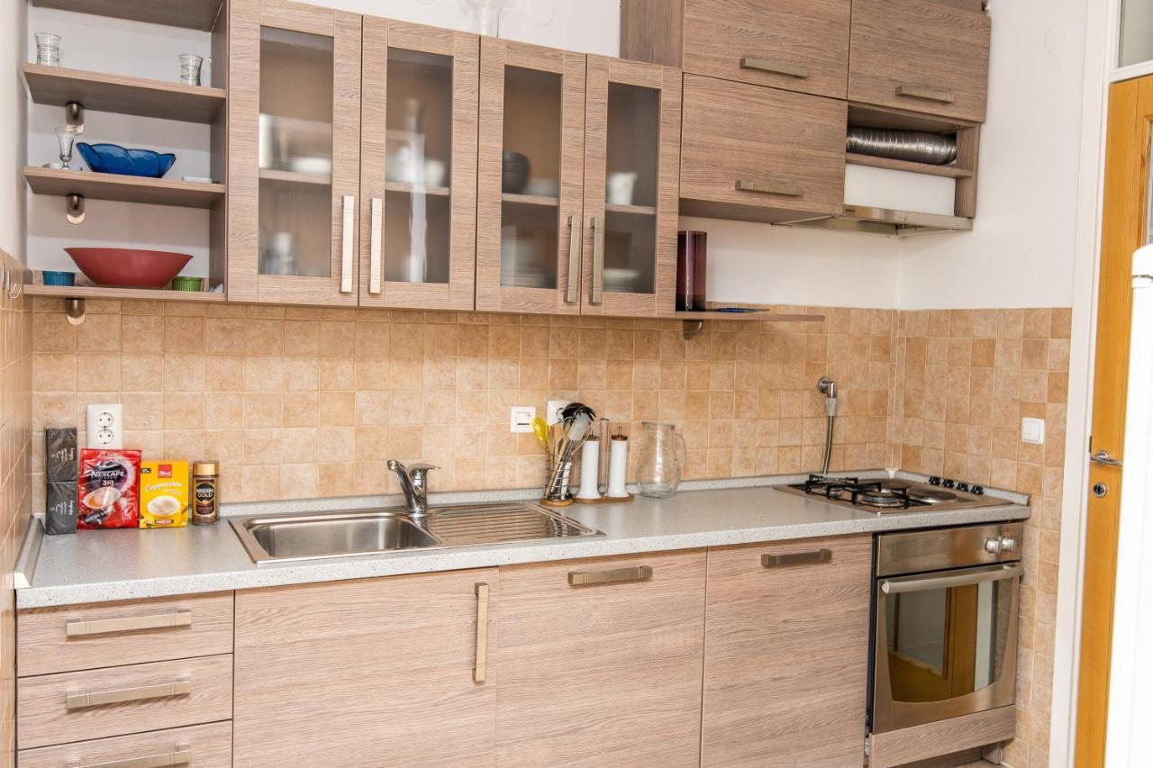 Modern 2Bdr Apartment In The Center- Free Parking Сараево Екстериор снимка